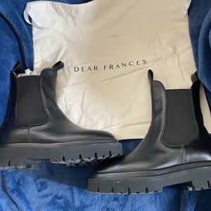 Dear Francis Tony Boot size 36. All black.